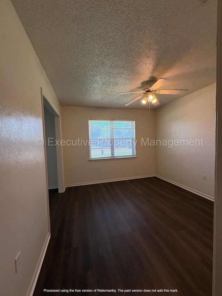 616 Cedar Dr - Photo 7 of 23