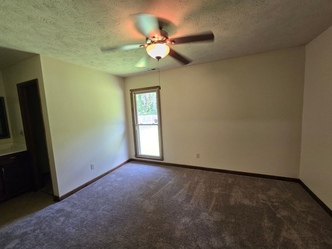 7574 Beverly Dr - Photo 6 of 11