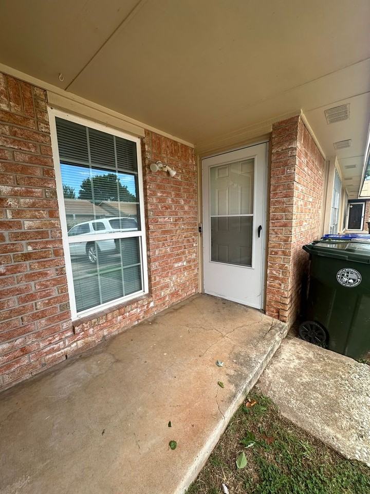 108 Kendra Dr - Photo 4 of 41