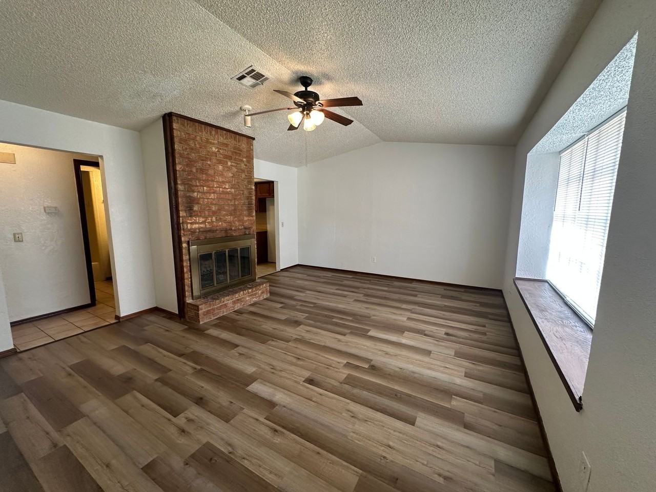 108 Kendra Dr - Photo 7 of 41