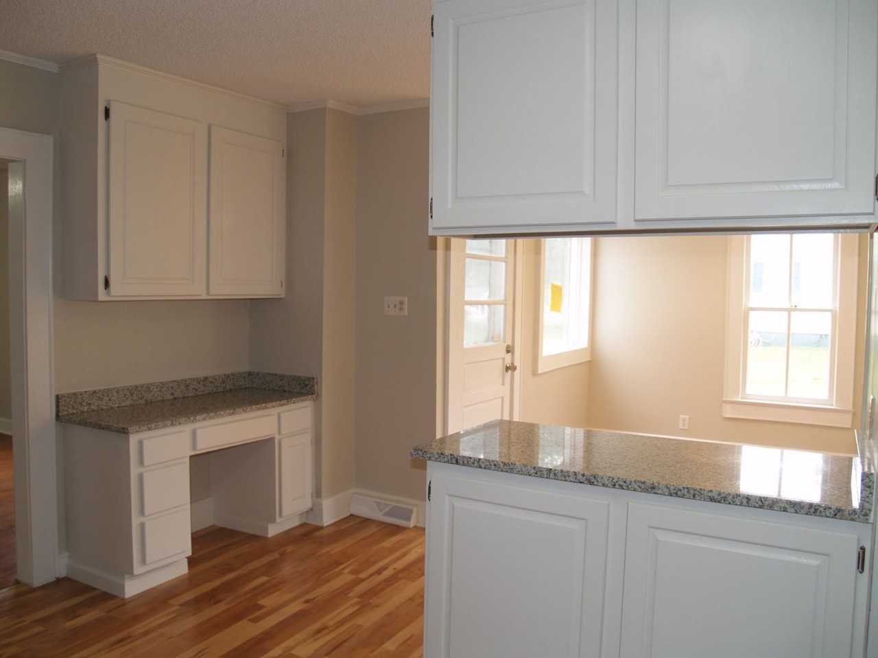 415 Millsaps Rd - Photo 5 of 22
