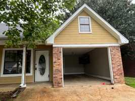 featured image of 3260 Edenshire Ln