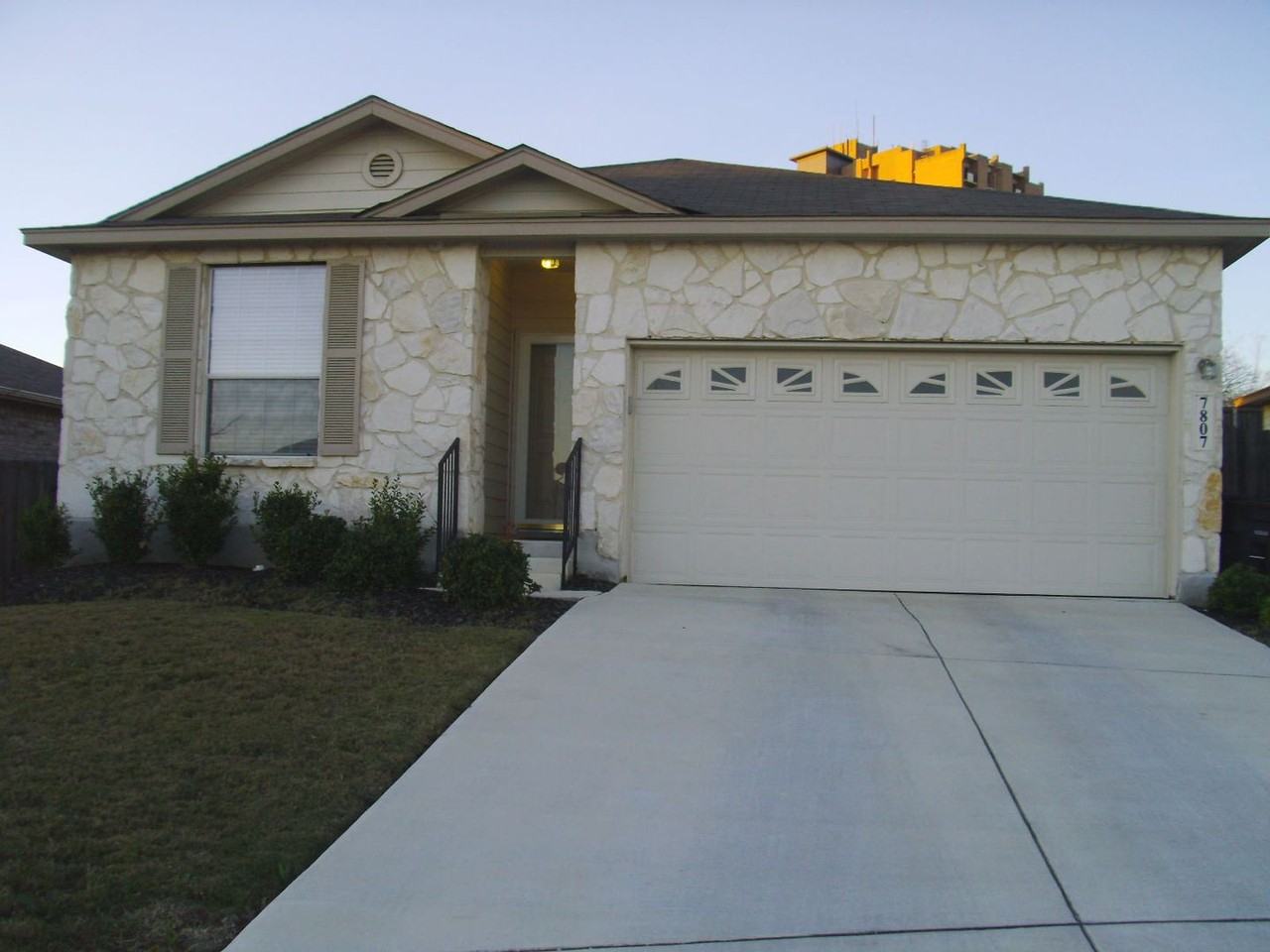7807 Liberty Is - Photo 2 of 39