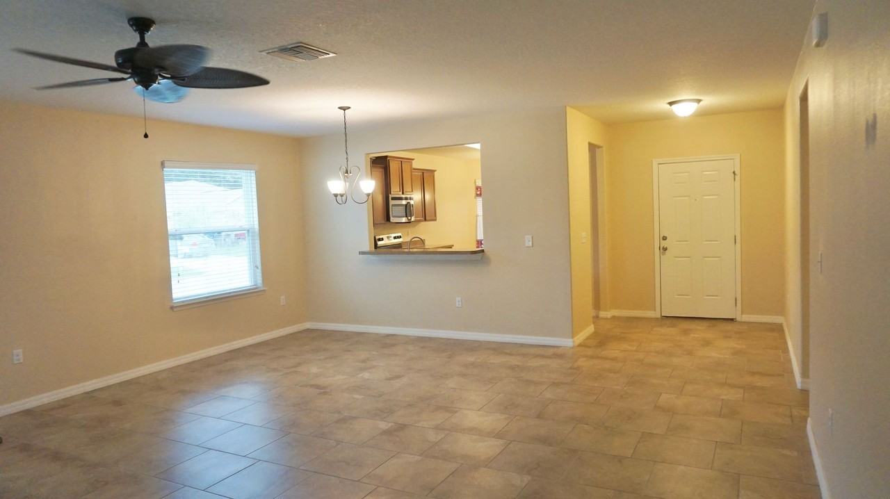 1445 Wallace Manor Pass - Photo 2 of 24