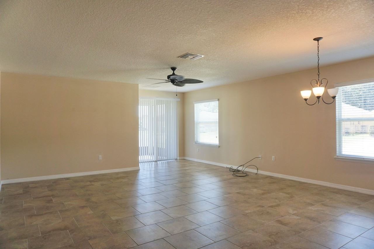 1445 Wallace Manor Pass - Photo 3 of 24