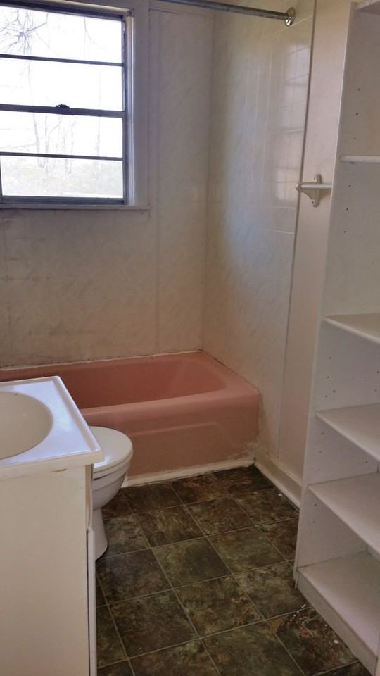 1403 S Van Buren St - Photo 2 of 6