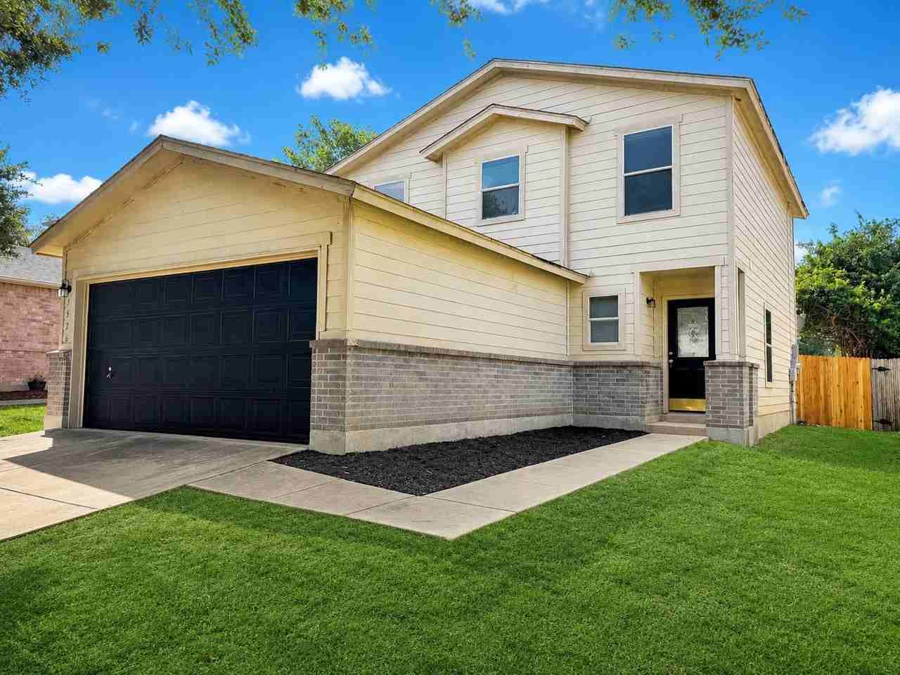 5526 Spring Walk - Photo 2 of 20