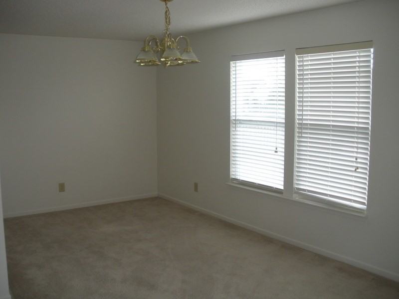 10391 Cotton Blossom Dr - Photo 2 of 9