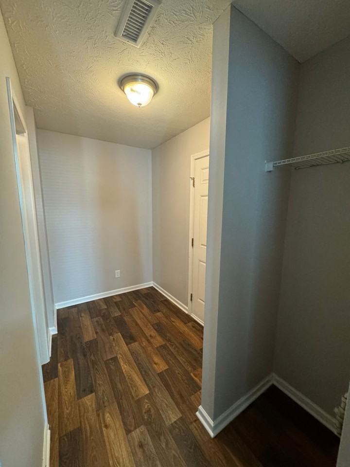 3371 Fall Valley Dr - Photo 6 of 17
