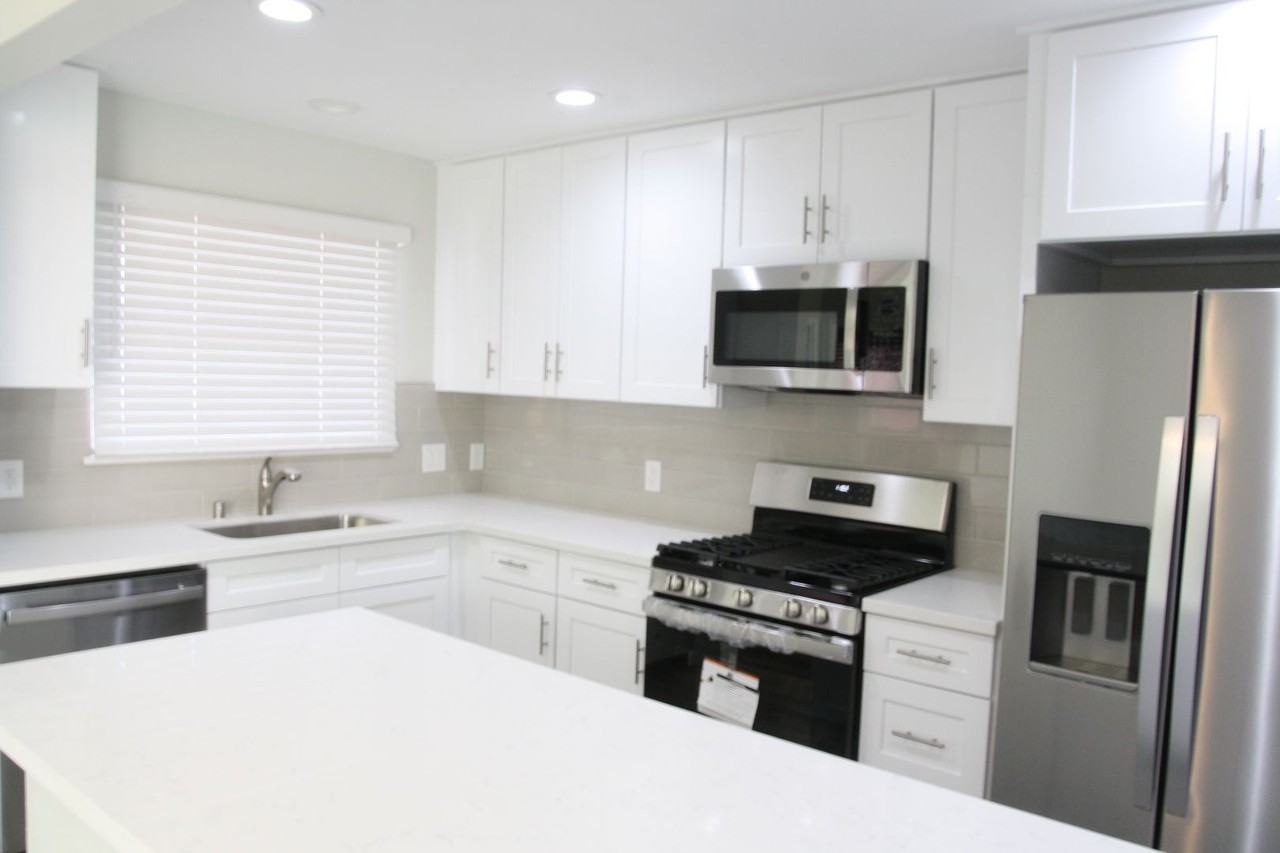 4434 La Crosse Ave - Photo 4 of 12