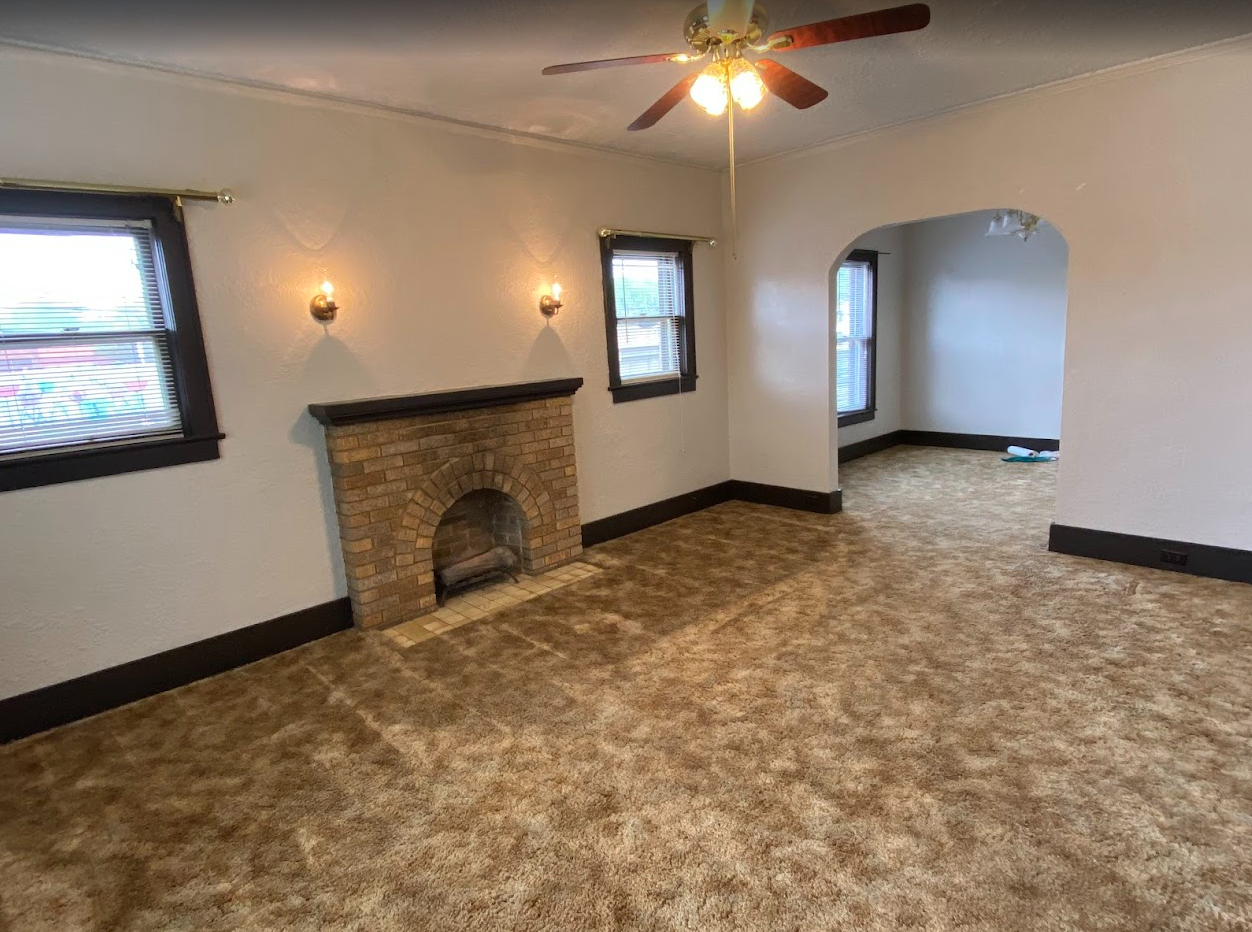 201 S Cravens St #4 - Photo 4 of 12