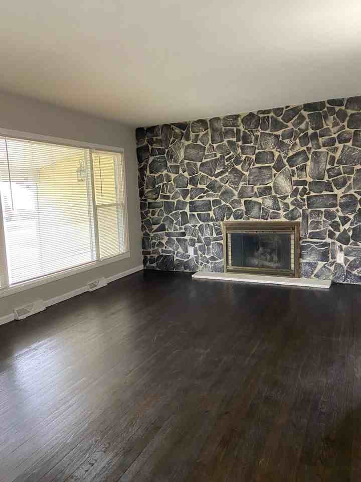 1100 Montesano Ave - Photo 3 of 17