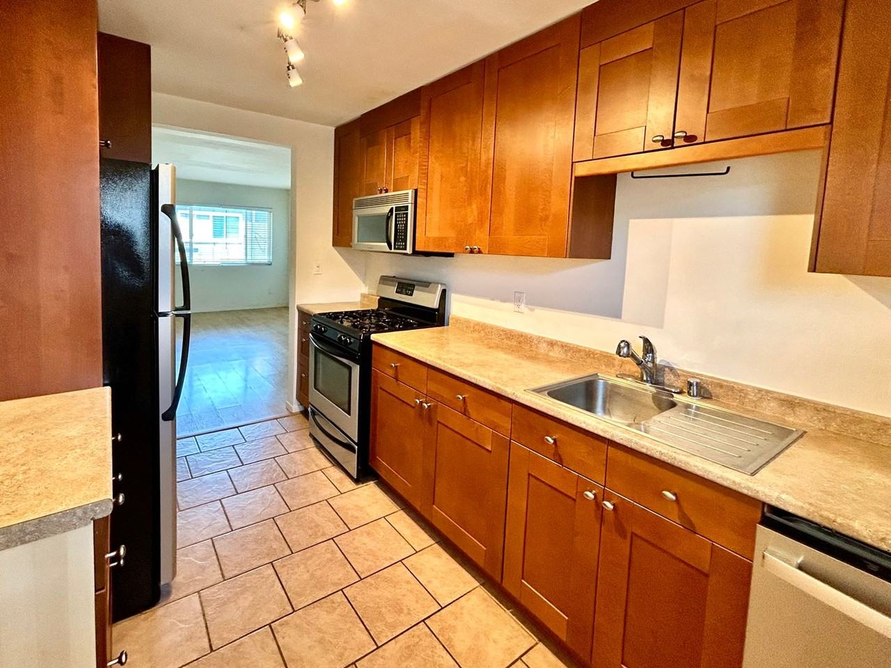 4633 Bancroft St #8 - Photo 5 of 14