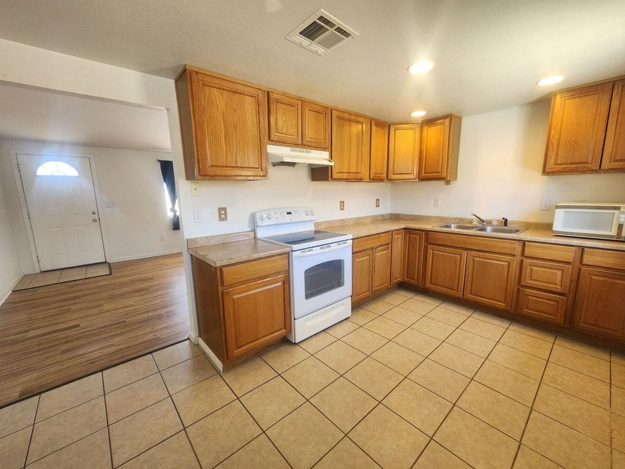 72649 Sullivan Rd - Photo 6 of 13