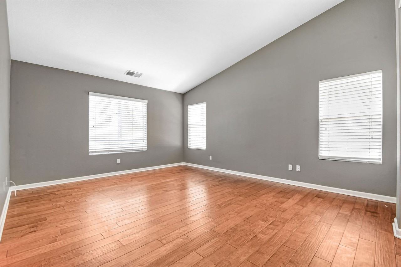 25629 Driftview Cir - Photo 7 of 20
