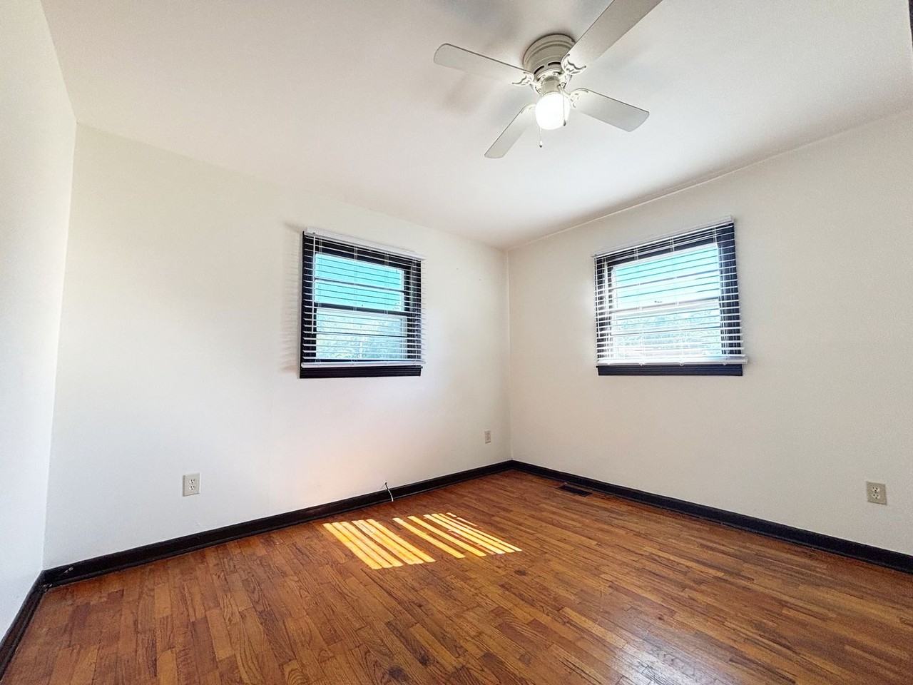 144 Lou Goddard Ln - Photo 5 of 14