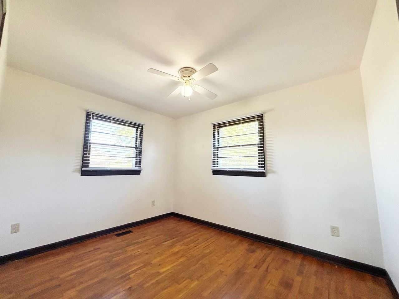 144 Lou Goddard Ln - Photo 7 of 14