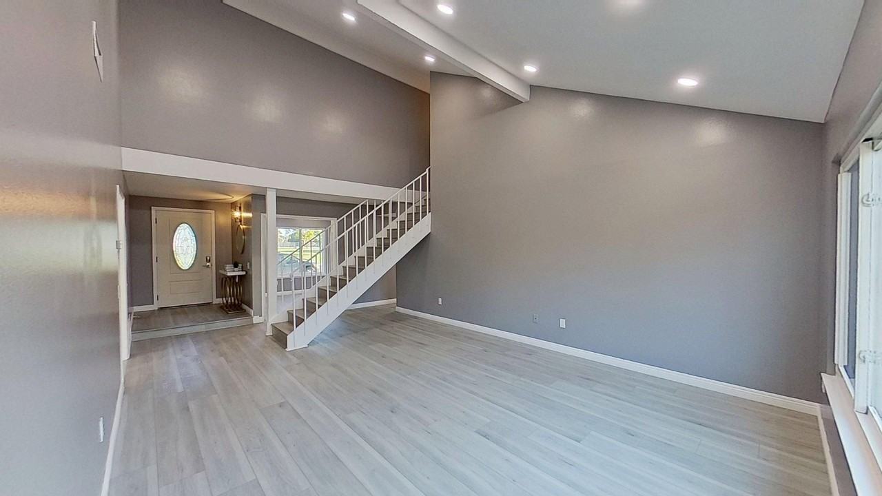 6661 Wrenfield Dr - Photo 5 of 36