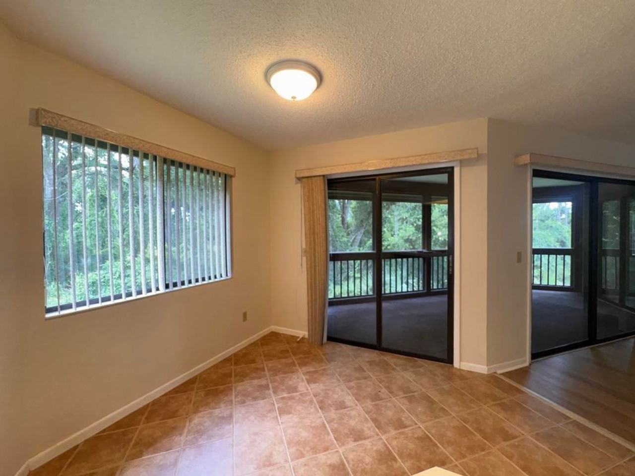 36 Oxford Ln - Photo 6 of 24