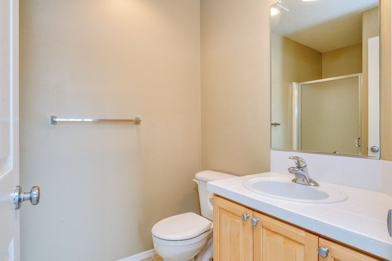 17098 Sw Berkeley Ln - Photo 2 of 24