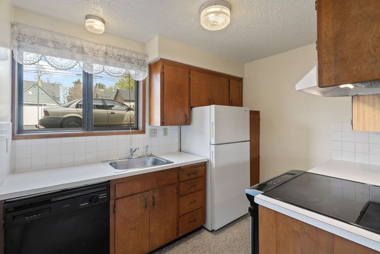Windwood Apartments - Photo 7 of 12