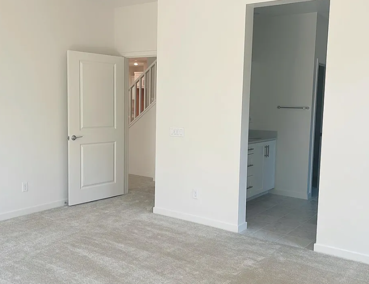 20066 Sunburst Ct - Photo 4 of 19