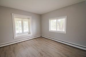 featured image of 836 S Newton Ave