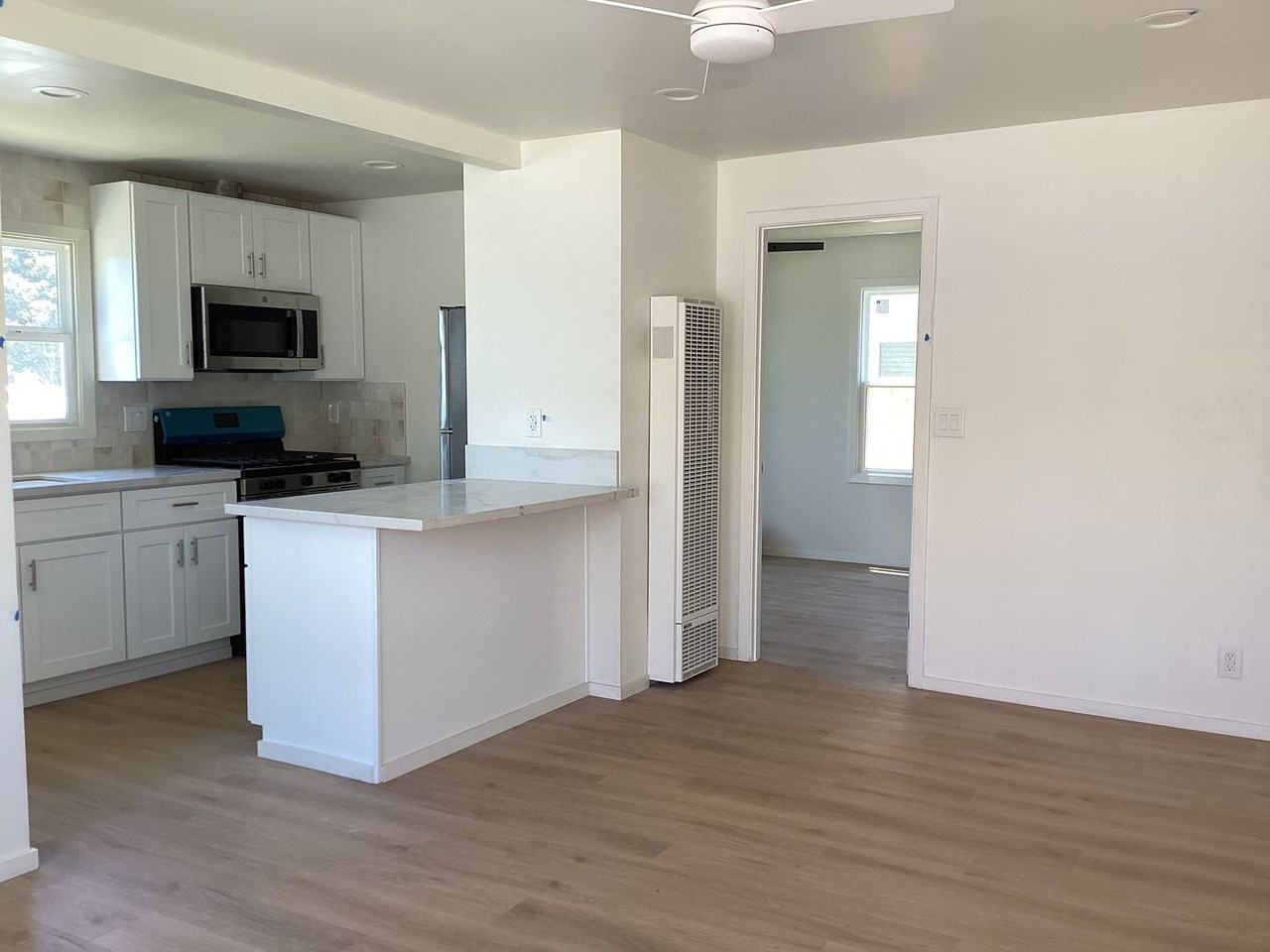 219 S G St - Photo 3 of 10