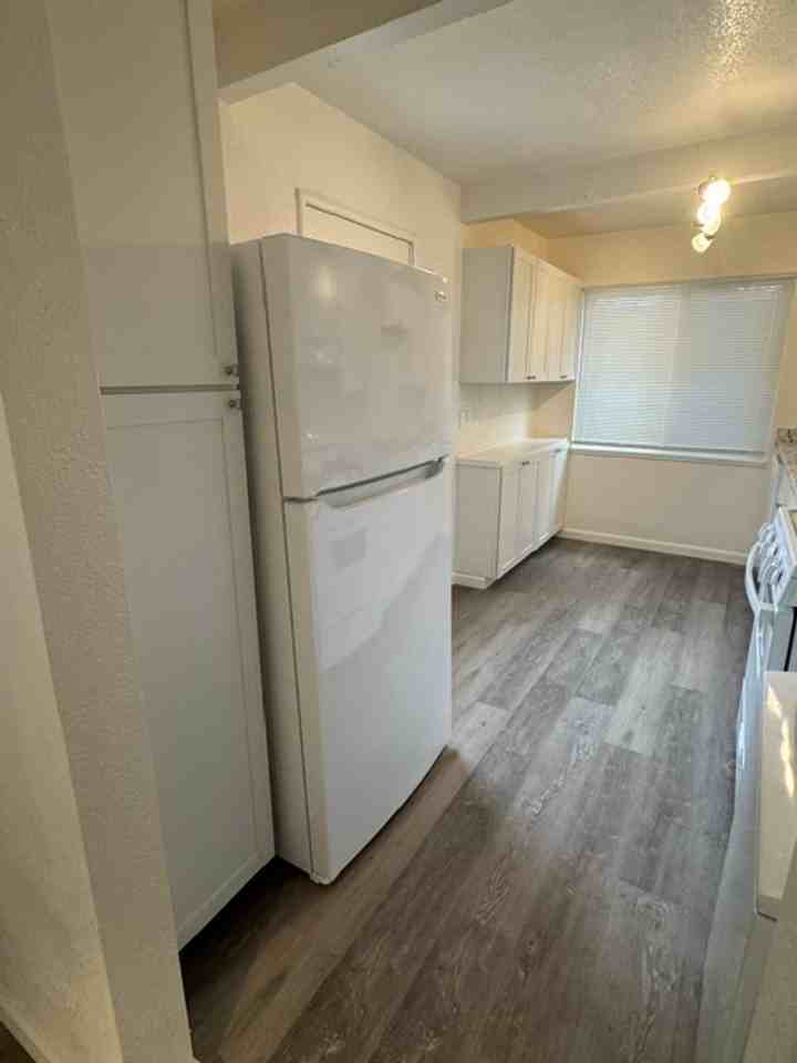 242 N K St - Photo 2 of 13