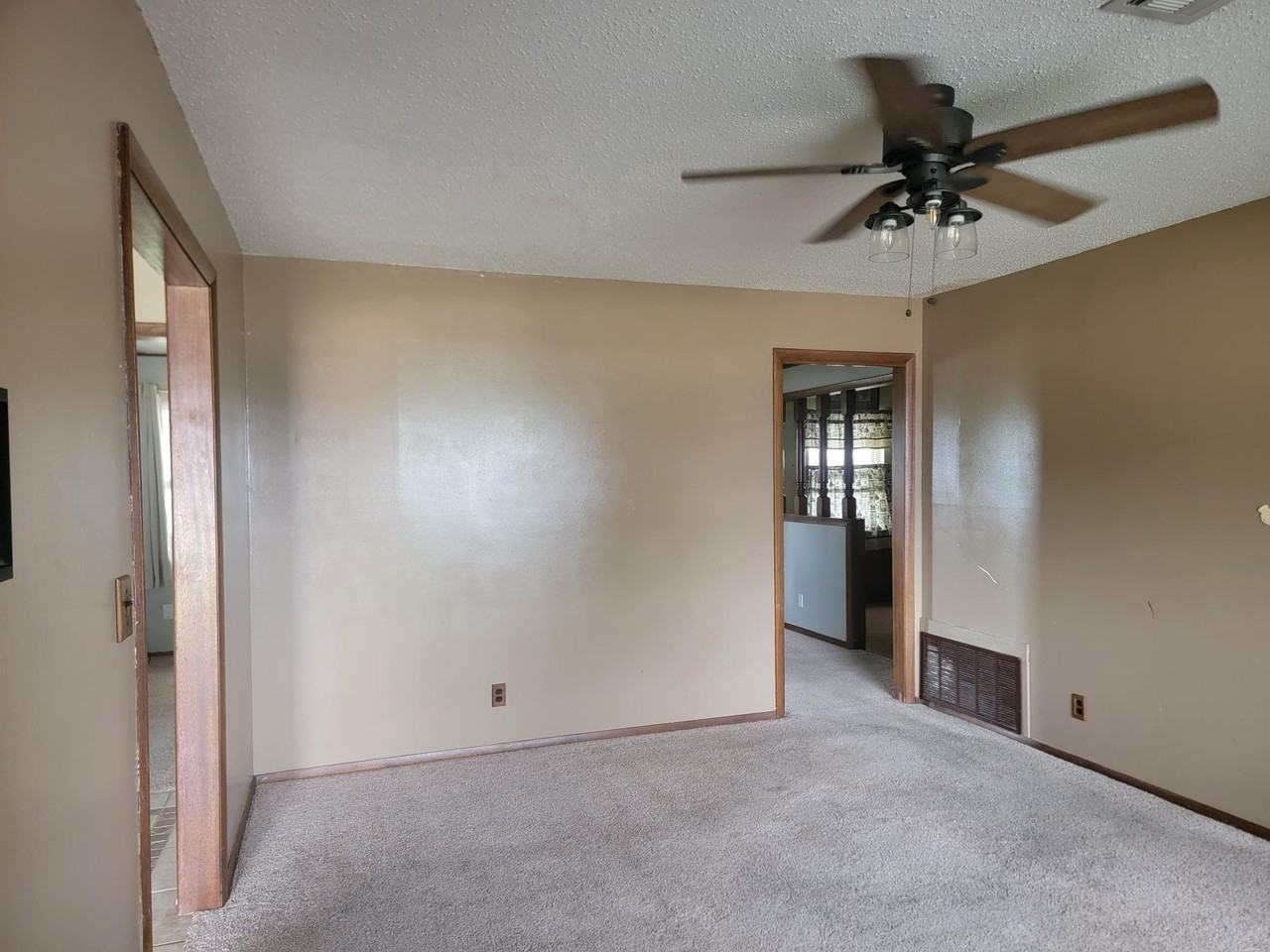 2307 Quannah Dr #1 - Photo 5 of 19