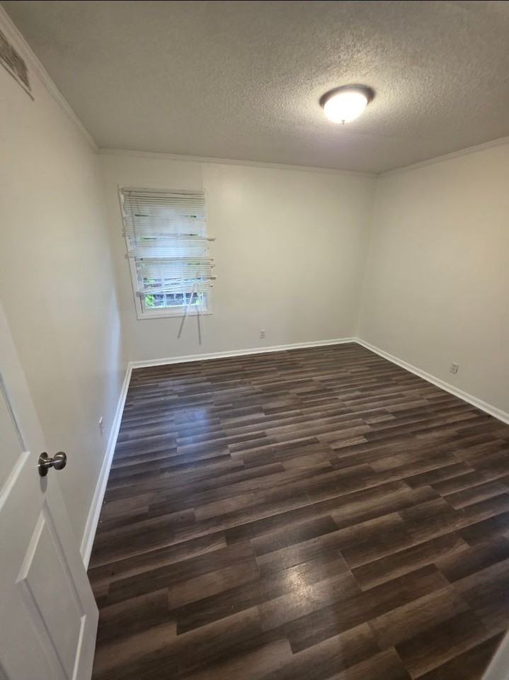626 W Patton Ave - Photo 3 of 9