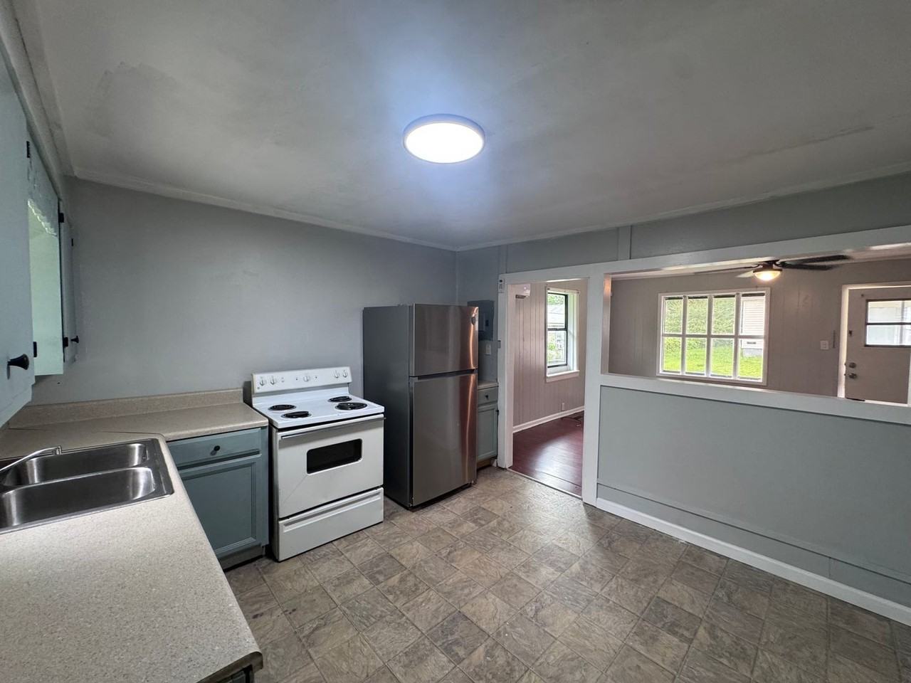 4924 Saks Rd - Photo 5 of 12