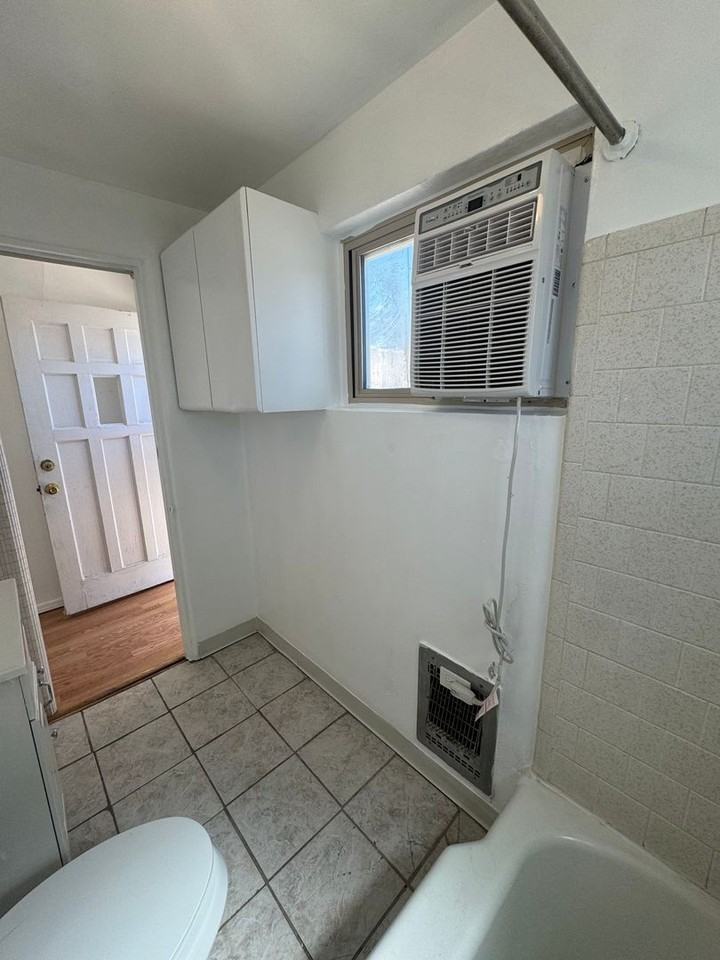 2120 Coal Ave Se - Photo 3 of 12