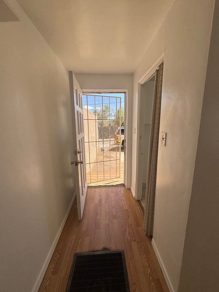 2120 Coal Ave Se - Photo 5 of 12