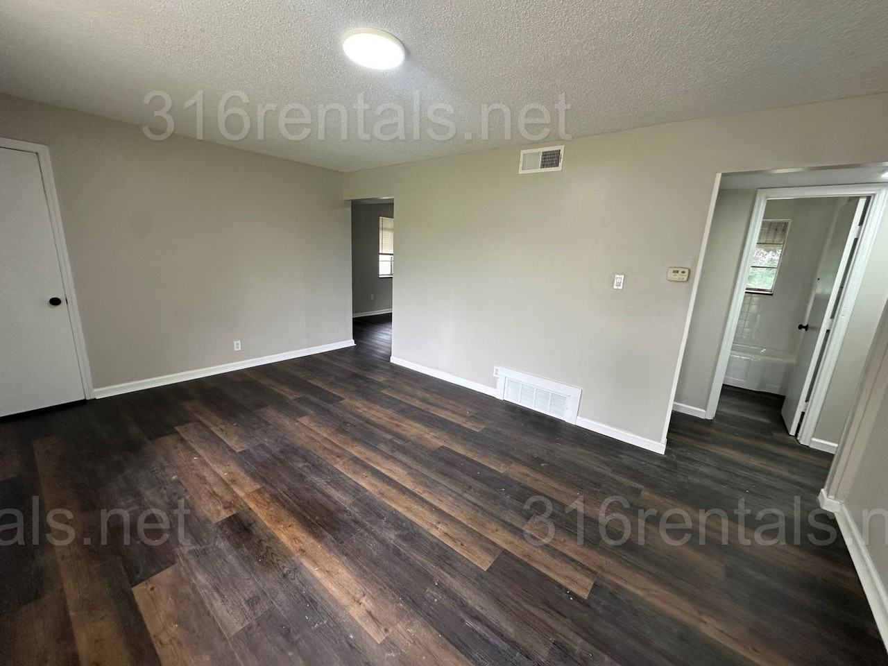 1920 S Fern St - Photo 6 of 10
