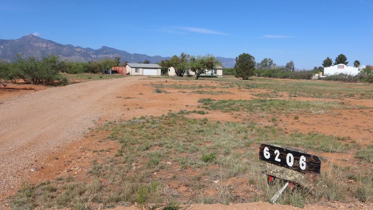 6206 S Ranch Rd - Photo 5 of 50