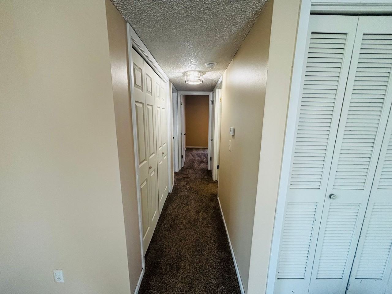 6720 6720 - 6732 W Par Ln - Photo 2 of 6