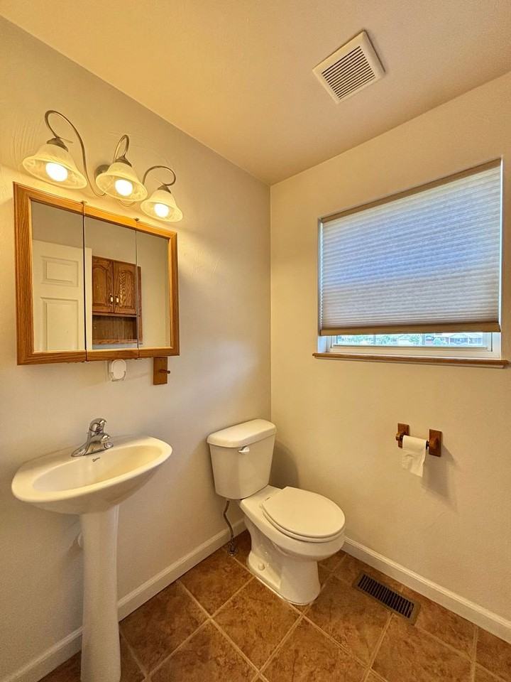 1408 Wyoming St - Photo 5 of 13