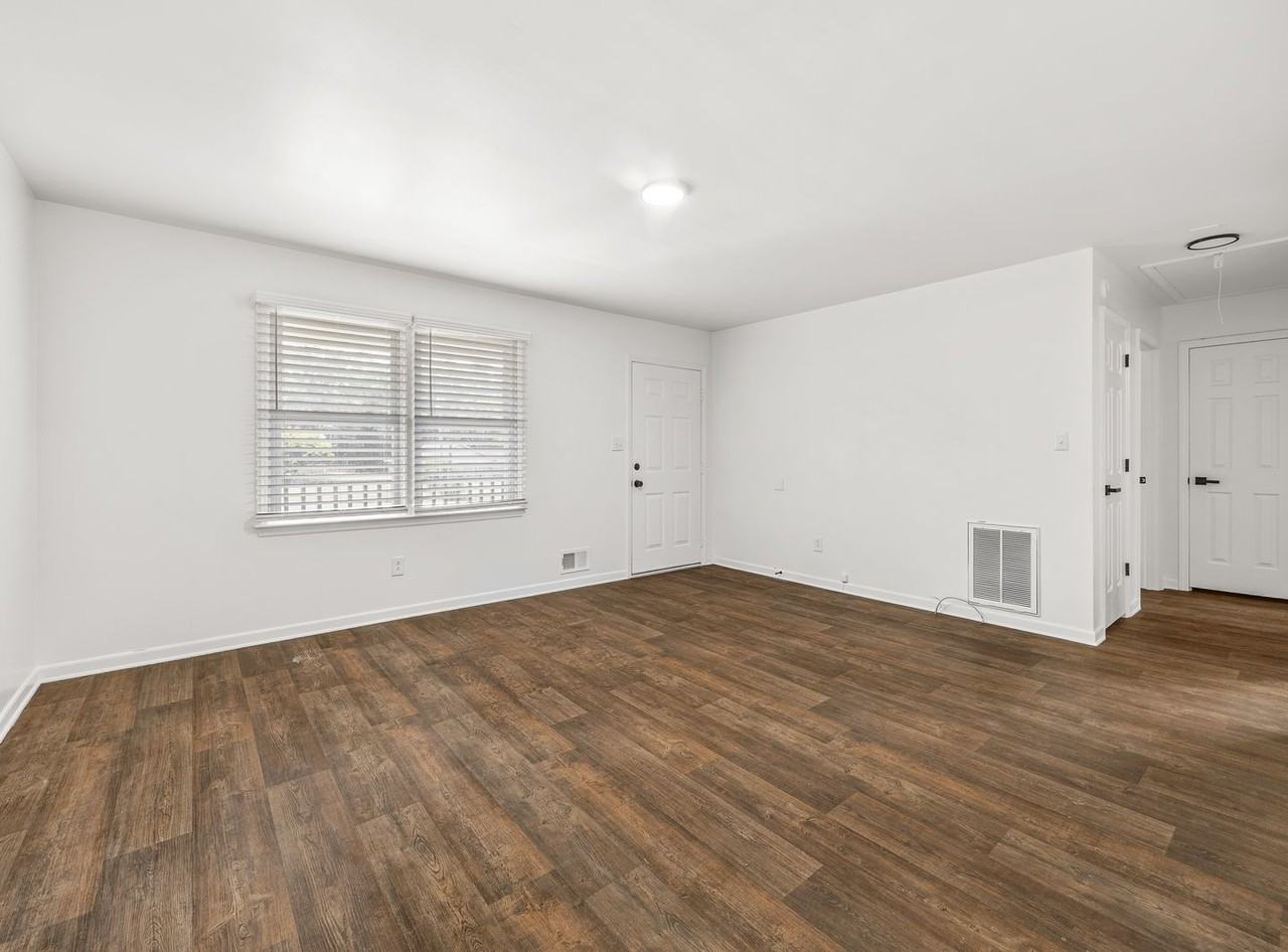 126 Mcbeth Rd - Photo 5 of 20