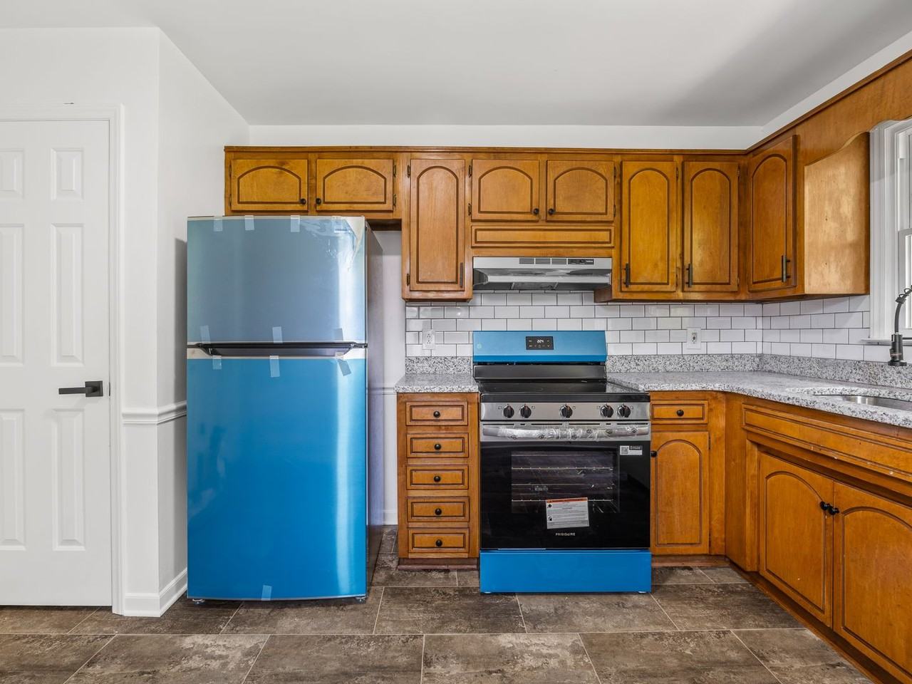 126 Mcbeth Rd - Photo 7 of 20