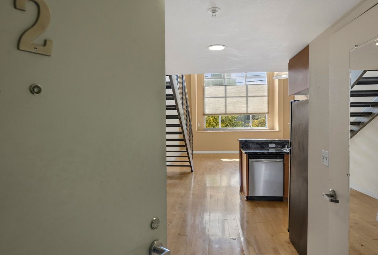2900 22nd St #2 - Photo 6 of 23