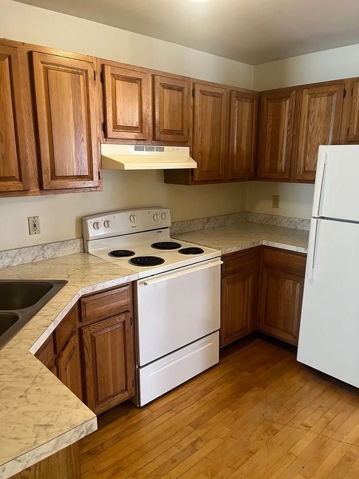58 N Union St - Photo 2 of 10