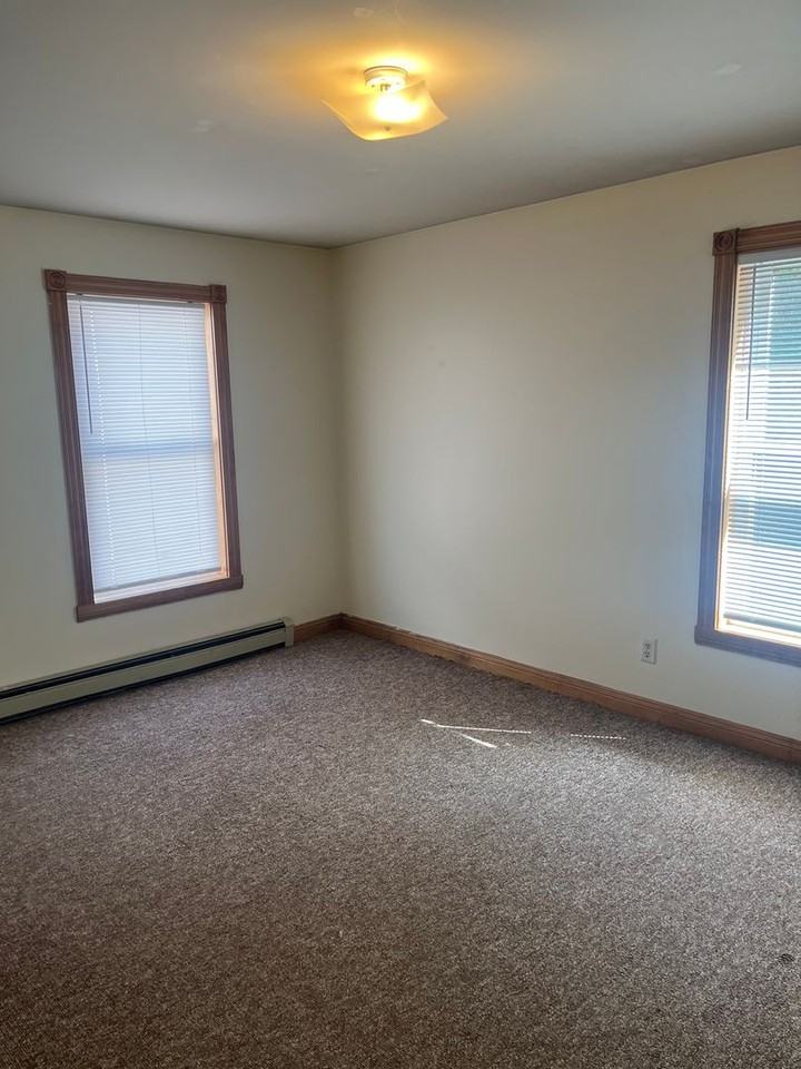 58 N Union St - Photo 6 of 10