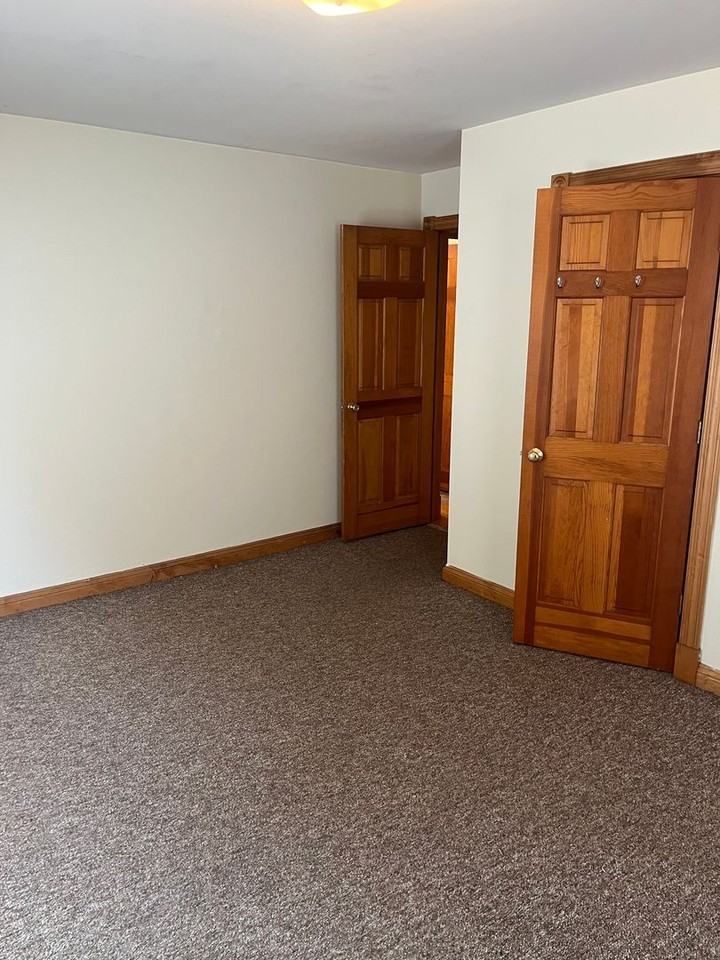 58 N Union St - Photo 7 of 10