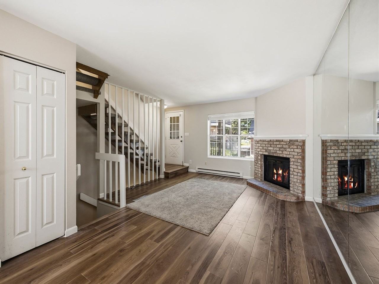 2828 Silverplume Dr - Photo 3 of 21