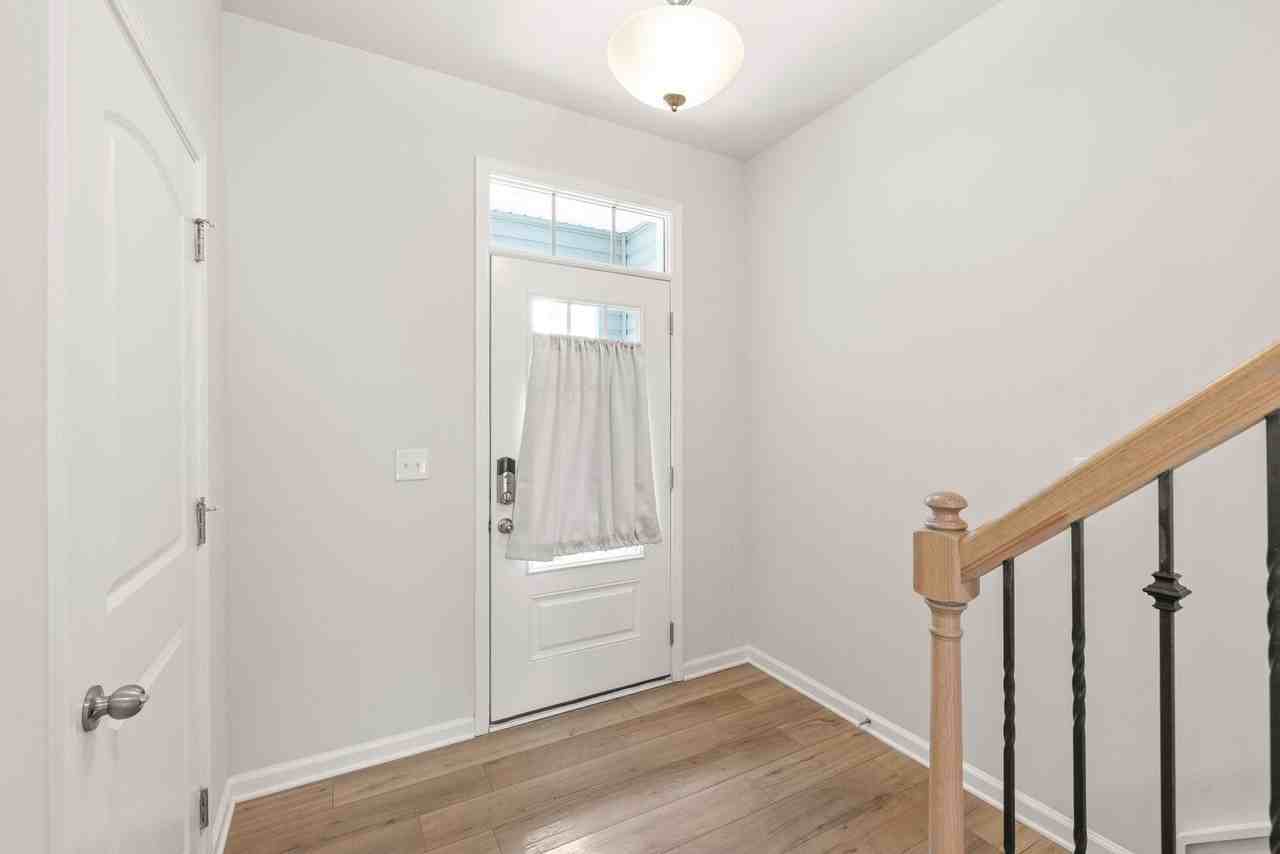 5612 Axil Ln - Photo 7 of 36