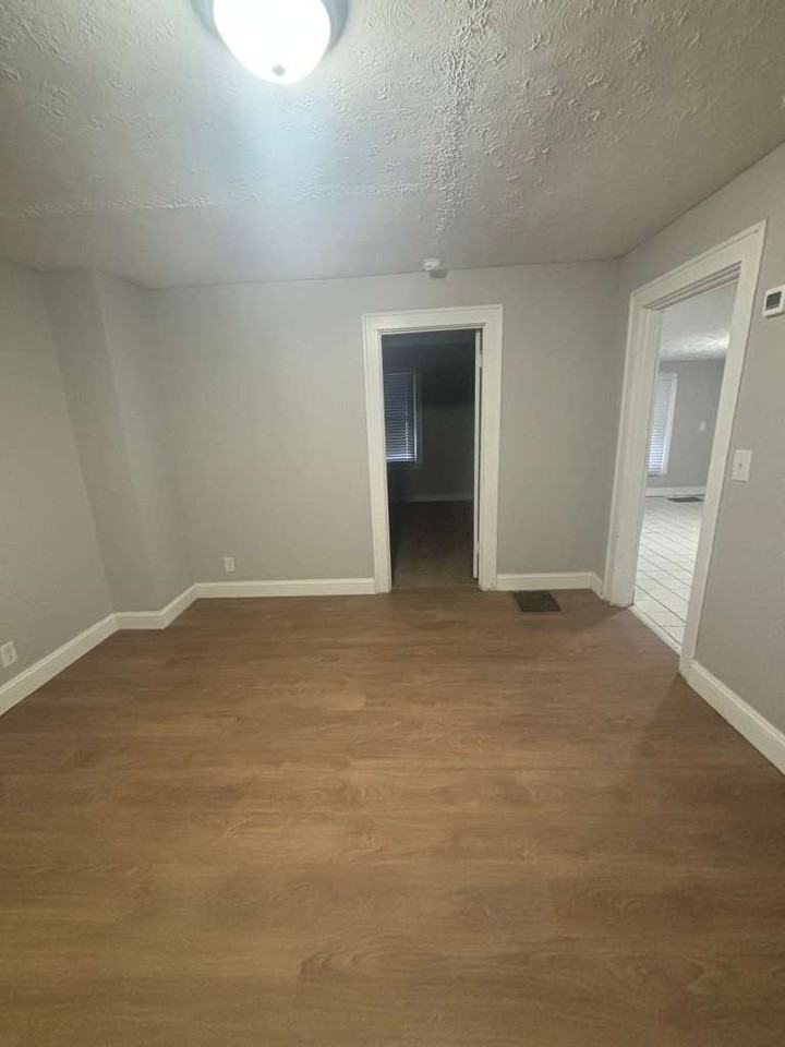 1221 Vim Dr #1 - Photo 4 of 12