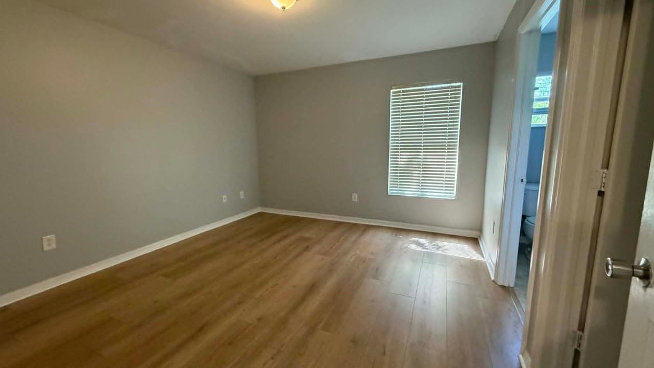 4442 29th St Sw - Photo 3 of 14