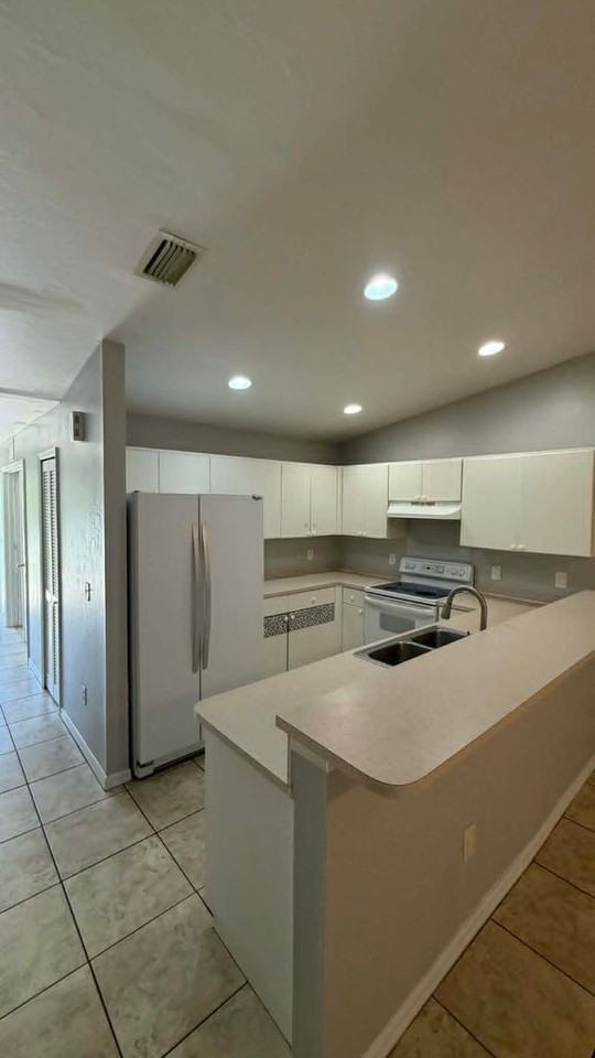 4442 29th St Sw - Photo 5 of 14