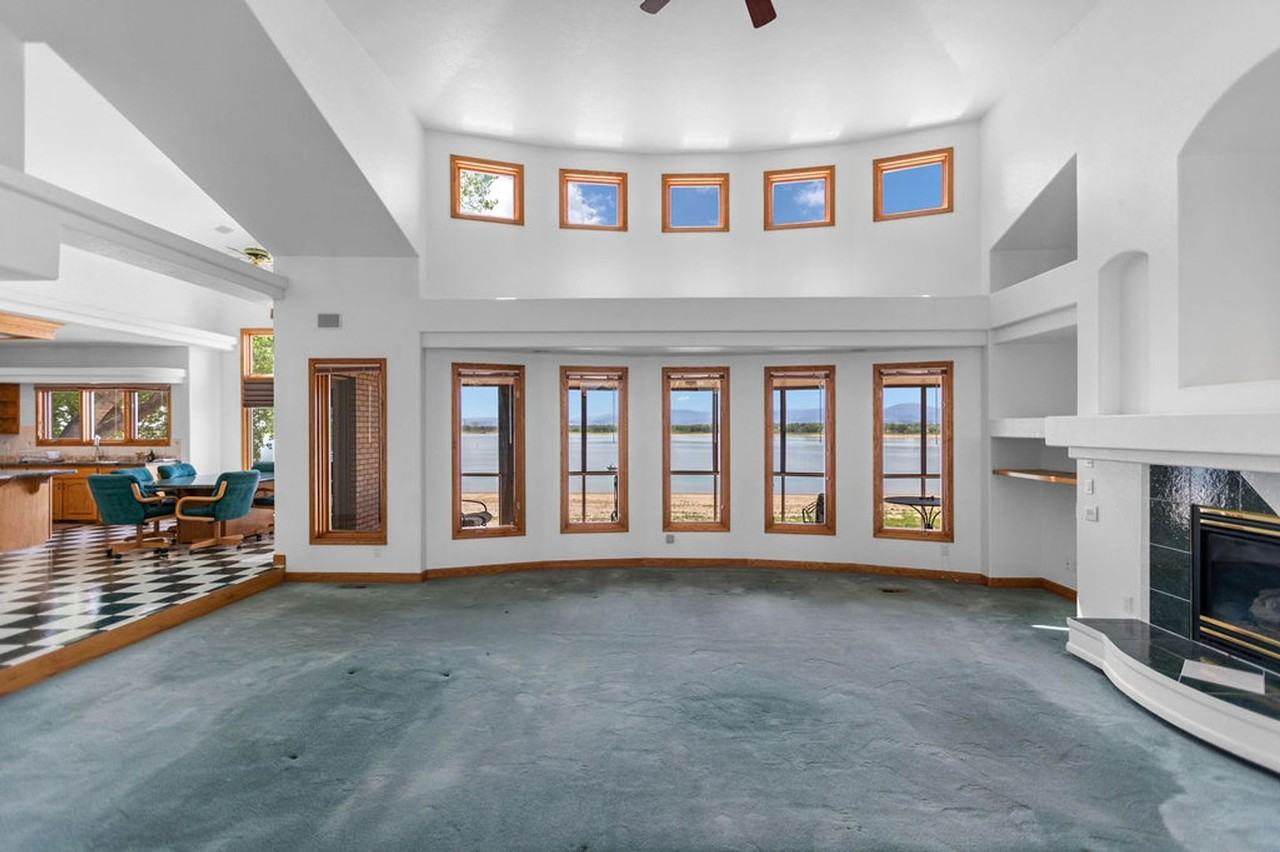 3957 Valley Oak Dr - Photo 3 of 49